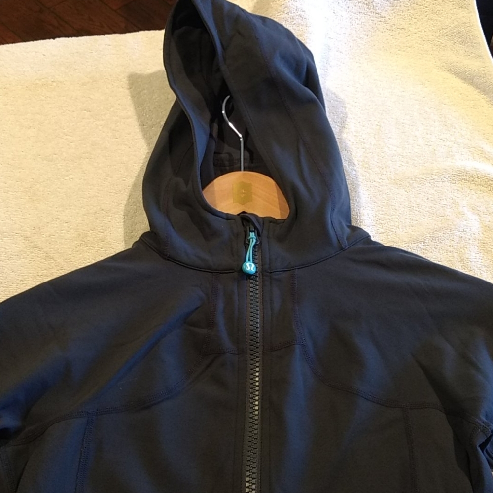 Lululemon Half Moon Jacket - image 4
